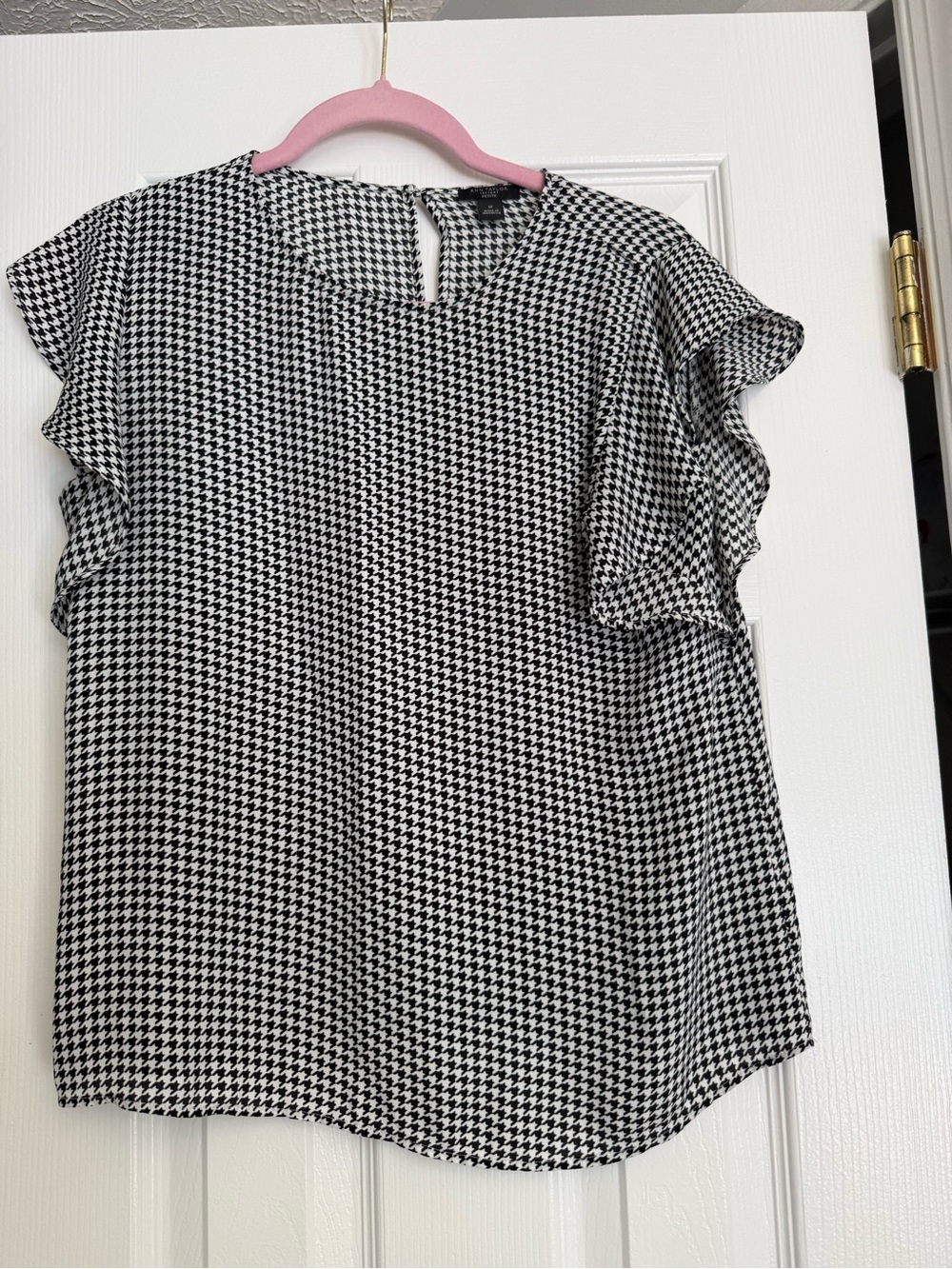 Ann Taylor Houndstooth Ruffle Sleeve Blouse - Black & White